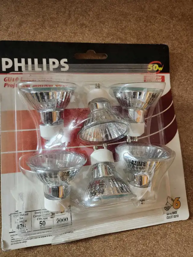 Philips GU10 Light Bulbs in Indoor Lighting & Fans in Ottawa - Image 2