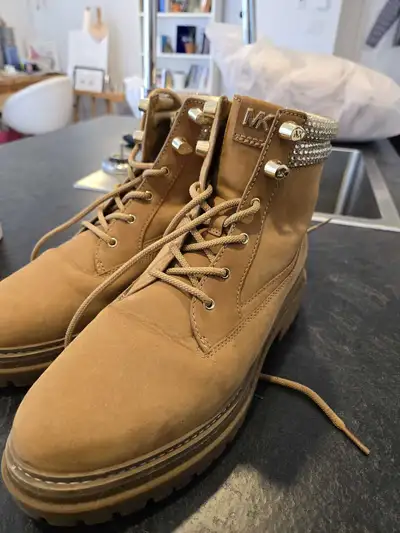 Bottes Michael Kors, View more