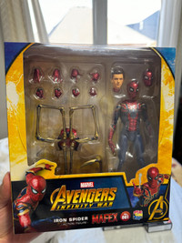 MAFEX Infinity War Iron Spider