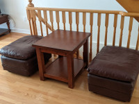 Coffee table and two poufs set