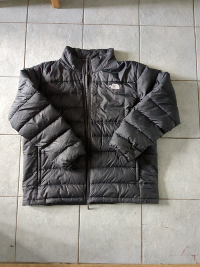 Northface black men puffer down jacket size XXL great shape, View more