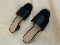Sandales pour femmes noir / Women’s black sandals (slides)