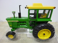 1/16 JOHN DEERE 4020 200TH B'DAY Farm Toy Tractor