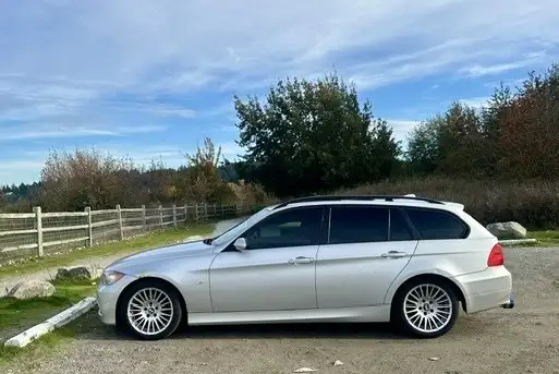 2007 BMW 328xi Touring (e91) Wagon | xDrive | Fresh Service