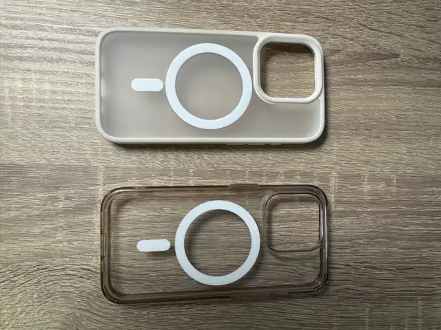 iPhone 15 Pro 128GB - White Titanium in Cell Phones in Ottawa - Image 6