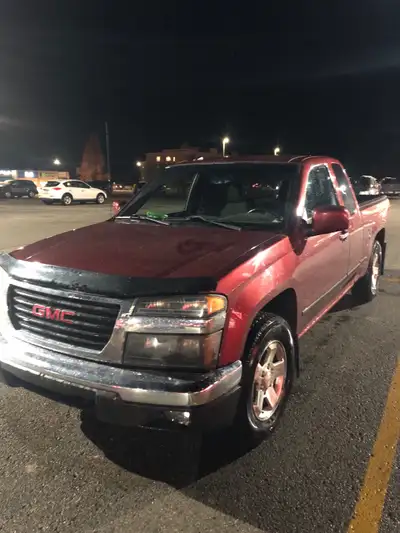 125,000 KMs 2.9l 4cly. Comes with Ontario safety. Comes with newer winter tires and box cover. Carfa...