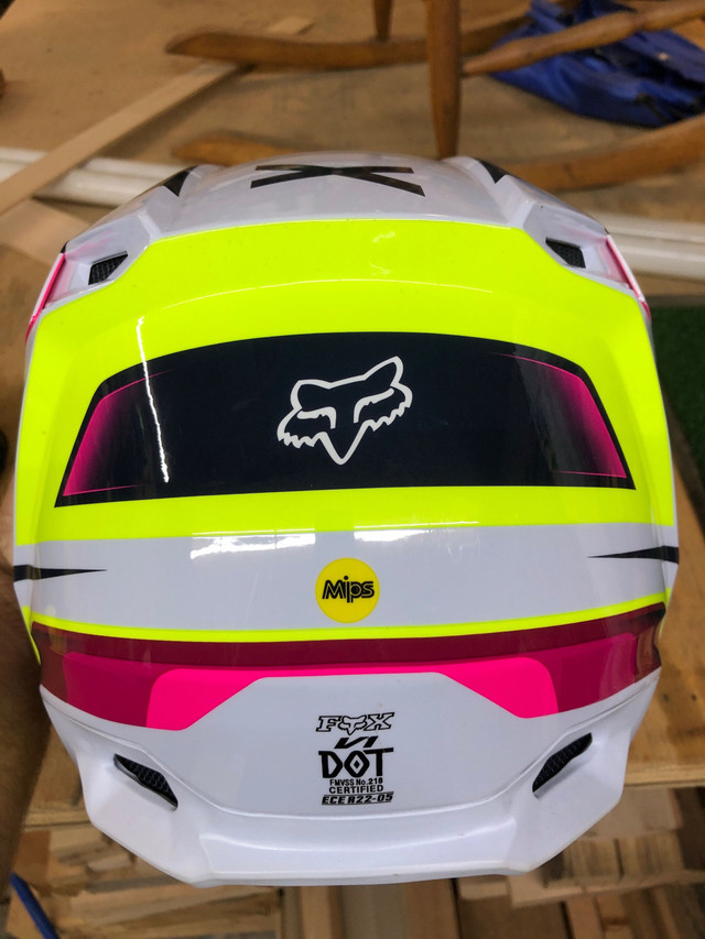Fox V1 Motocross Helmet - Adult Small in Other in Bedford - Image 3
