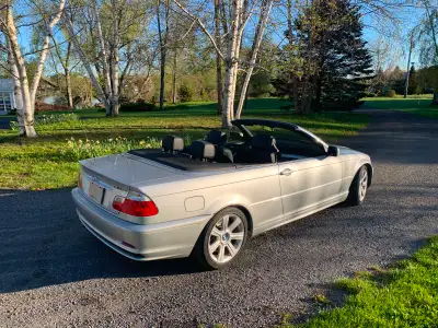 2002 BMW 330ci Convertible, 5 speed manual transmission. Excellent condition with valid Ontario Safe...