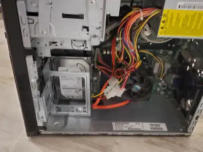 Broken hp pavilion p7-1020 desktop, View more