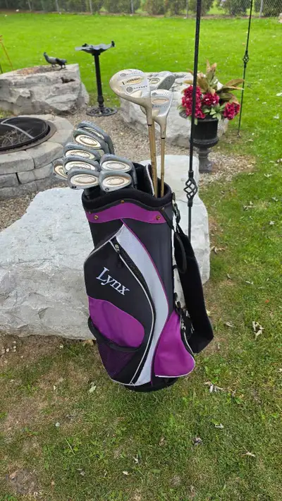 Women's RIGHT Spectra Golf Clubs with LYNX Cart Bag , View more