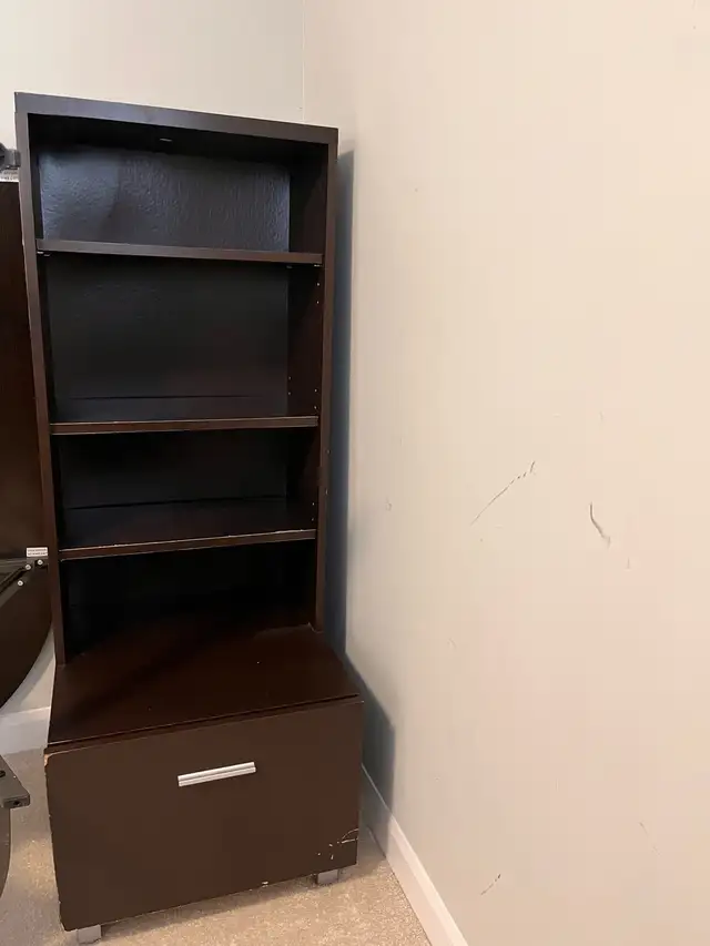 Book shelf in Bookcases & Shelving Units in Ottawa - Image 3