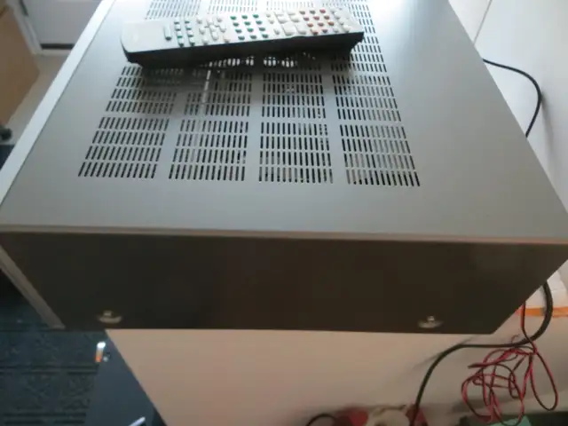 YAMAHA HRT-5750 RECEIVER in Stereo Systems & Home Theatre in Kitchener / Waterloo - Image 8