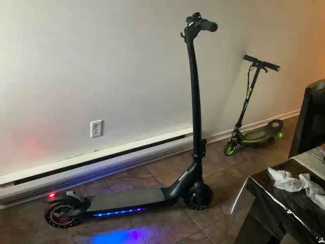 À vendre switch oled et trottinette . in Nintendo Switch in City of Montréal - Image 4