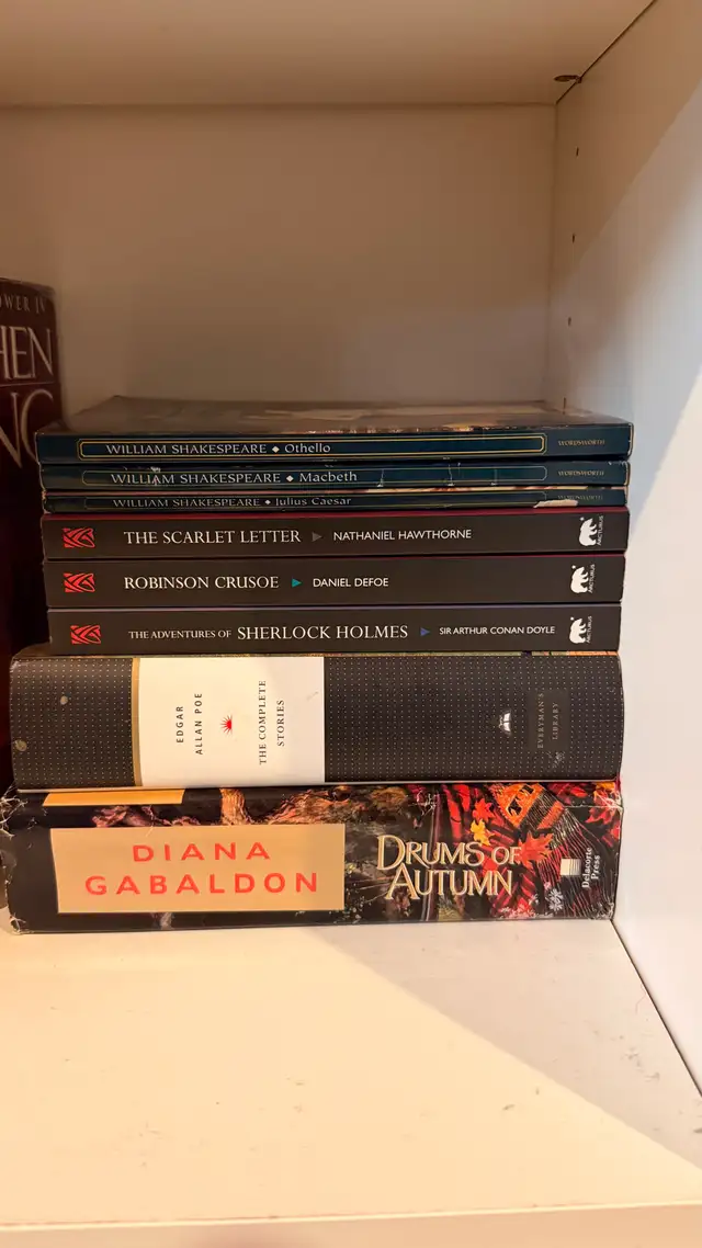 Fantasy & Classics Book Lot (Hardcovers & Paperbacks) in Fiction in Oshawa / Durham Region - Image 3