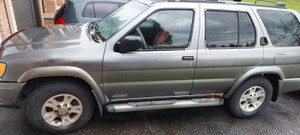 2004 Nissan Pathfinder Chinook