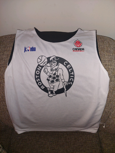 Boston Celtics reversible jersey
Mint
Youth small
$15, View more