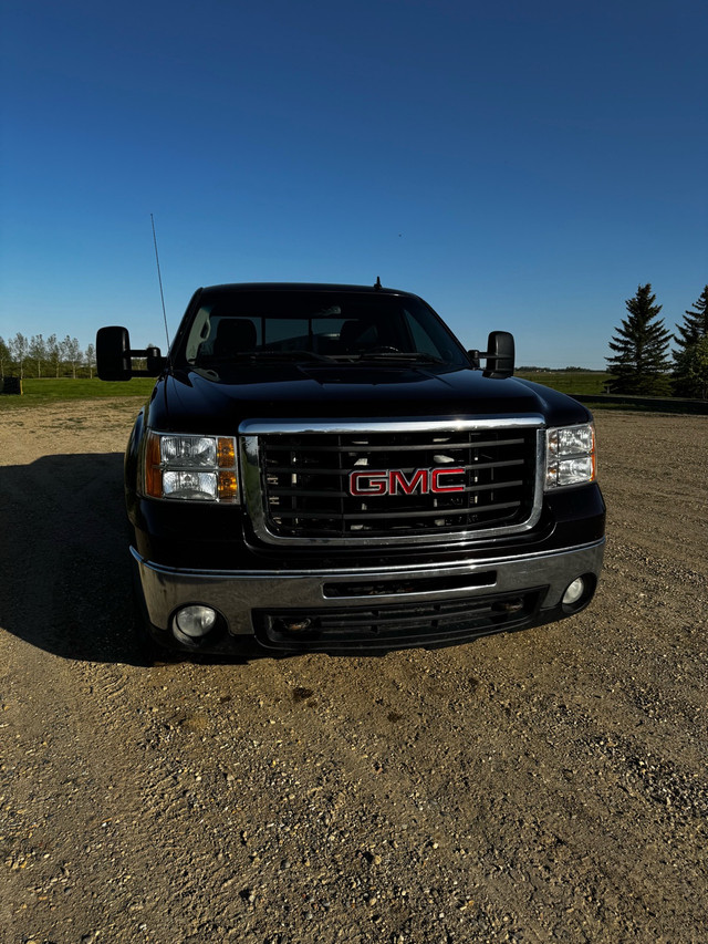 2008 GMC Sierra 2500HD Diesel  in Cars & Trucks in Calgary