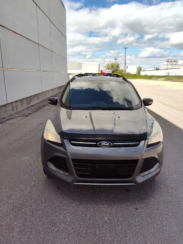 2013 ford escape , fresh safety ,clean title 