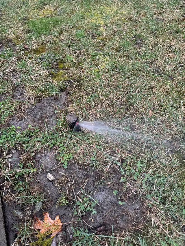 irrigation lawn sprinkler system in Other in Mississauga / Peel Region - Image 3
