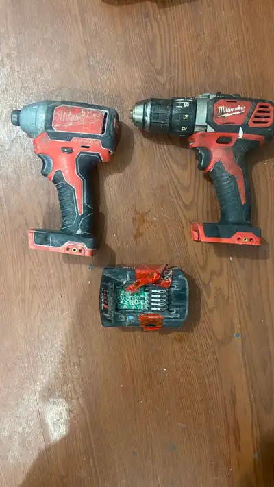 Milwaukee Power Tools with one battery, View more