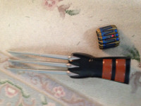 Toy Wolverine Claw and Black Widow wristband