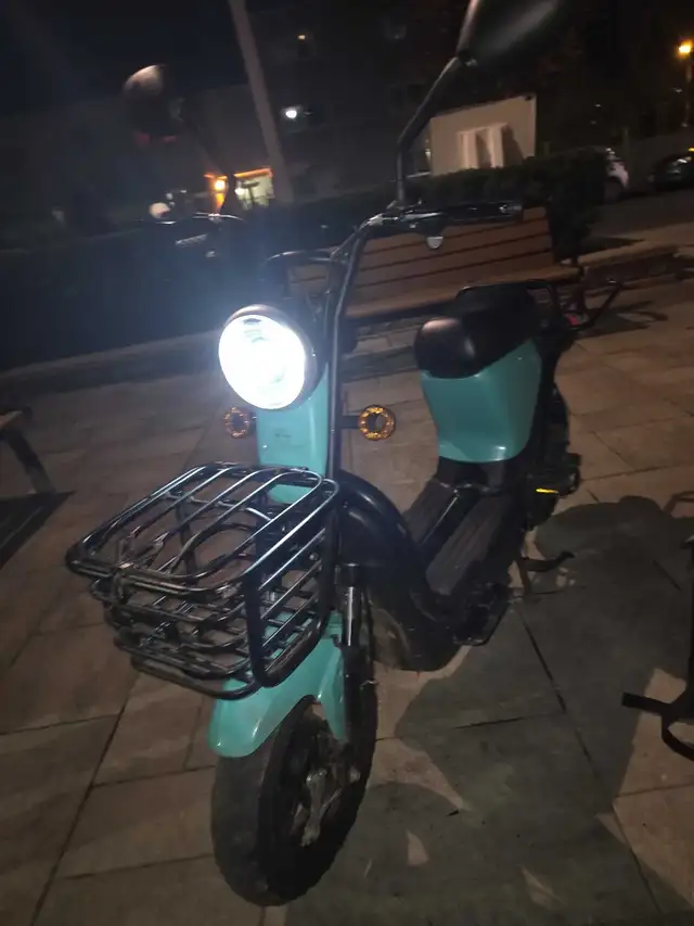 electric scooter in Scooters & Pocket Bikes in City of Toronto - Image 3