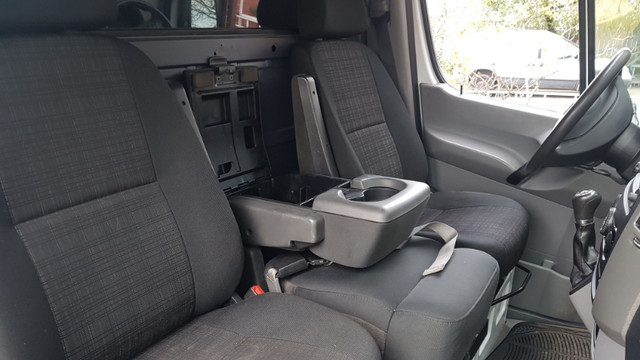 Customized Used Centre Seats for Work Vans in Auto Body Parts in Mississauga / Peel Region - Image 3