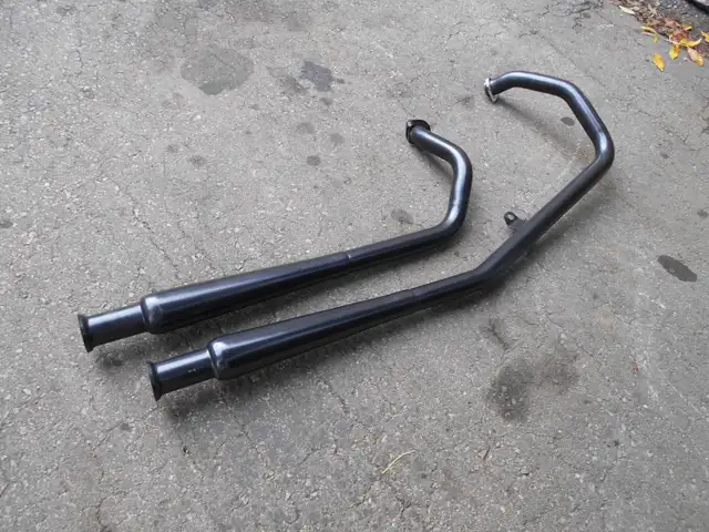 Upswept Harley Davidson Evolution Exhaust Pipes Chopper Bobber in Touring in Mississauga / Peel Region - Image 4