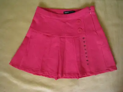 Brand New Gap Skirt – Kids Girls Size 4/5, View more