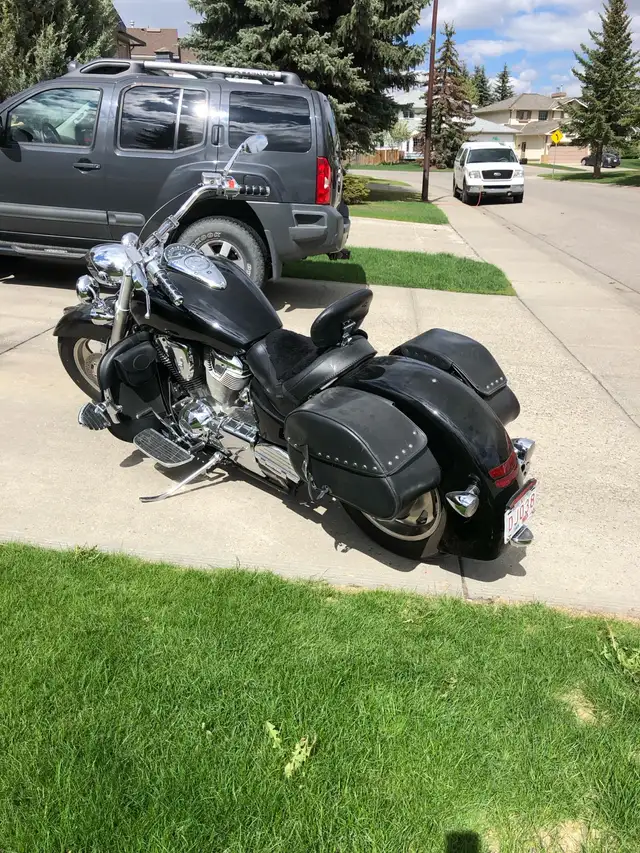 VTX1800N in Street, Cruisers & Choppers in Calgary - Image 4
