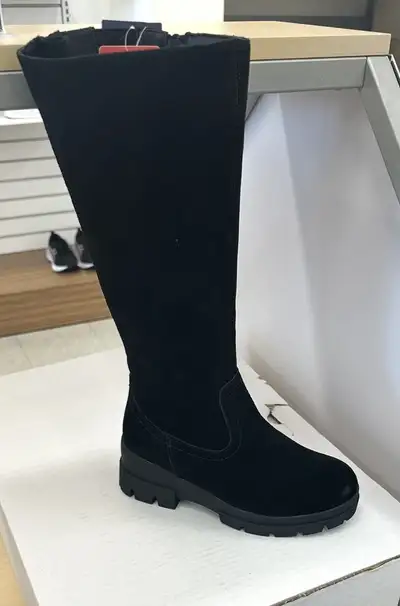 winter boots size 8, View more