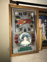 Vintage Pepsi Cola mirror clock Excellent Condition