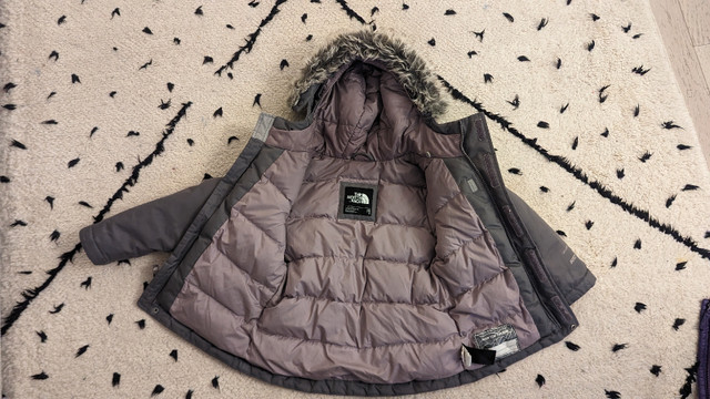 North Face XXS (5T) in Clothing - 5T in City of Toronto - Image 2