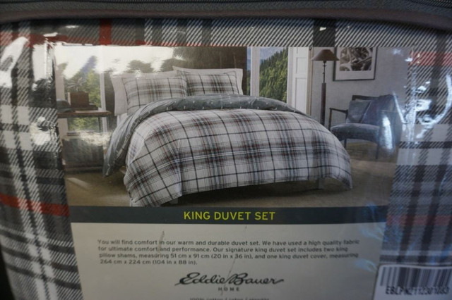 Eddie Bauer, Alder Plaid King 3-Piece Duvet Cover Set in Bedding in Burnaby/New Westminster - Image 2