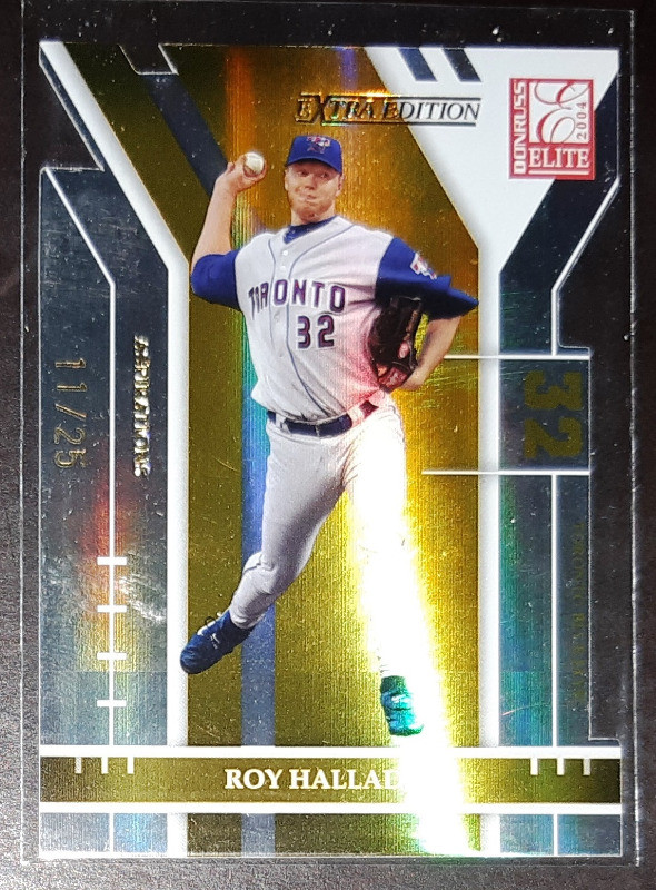 2004 Donruss Elite Extra  Aspirations Die-Cut /25 Roy Halladay in Arts & Collectibles in St. Catharines - Image 2