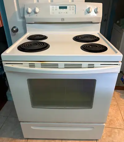 Kenmore (Frigidaire) 30" Electric Range Stove Oven, View more