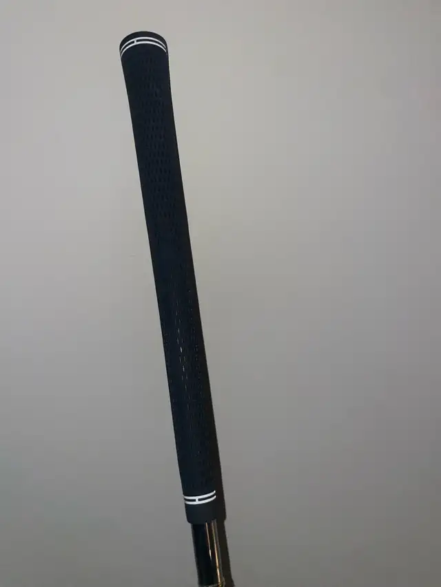 Titleist Ap2 Pitching Wedge RH in Golf in Hamilton - Image 3