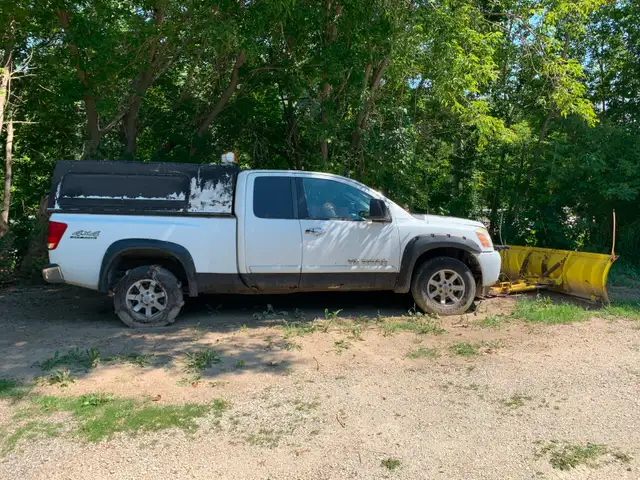 2007 nissan titan 5.6 snowplow