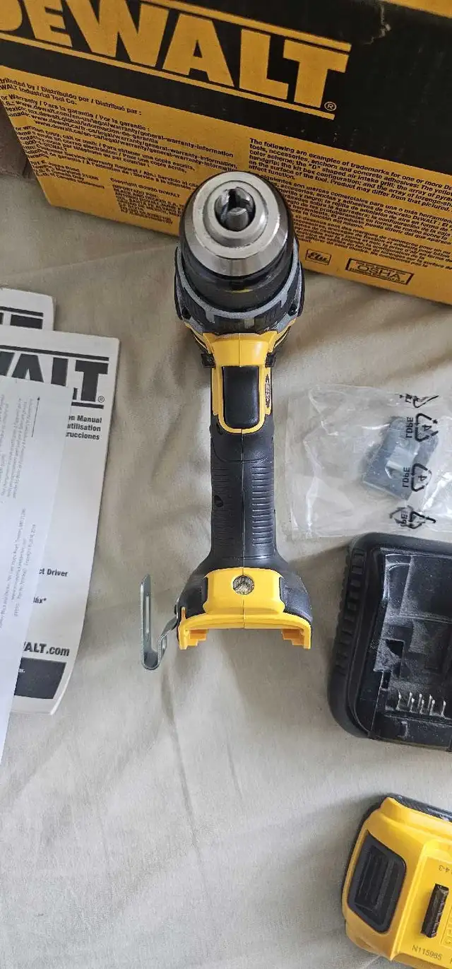 Dewalt 20V MAX* XR® Brushless Compact Drill/Driver Kit in Power Tools in City of Toronto - Image 9