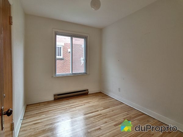 2425 Rue Dézéry — photo 3