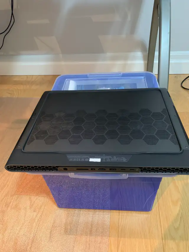 For Sale Alienware M18 R1, 18 Inch Laptop in Laptops in Belleville - Image 4
