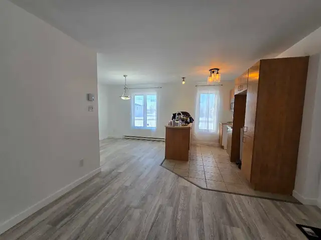 Condo 4½ à louer entièrement rénové – Sainte-Catherine