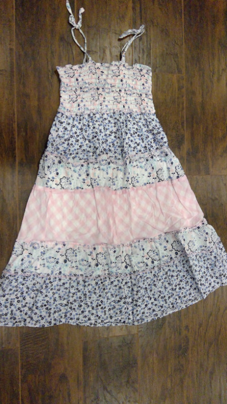 Girl dresses - size 7 and 10 in Kids & Youth in Oakville / Halton Region - Image 3
