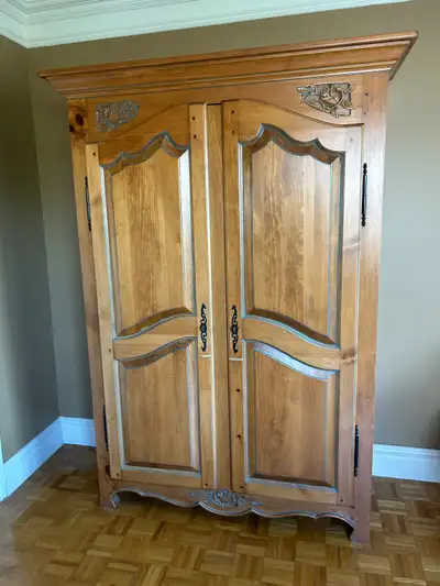 Meuble en Pin, View more