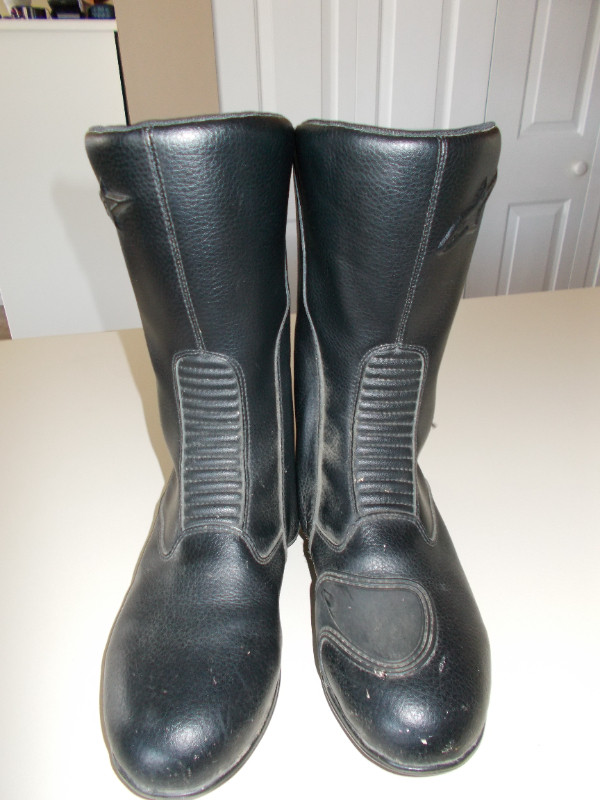 Motorcycle riding boots in Motorcycle Parts & Accessories in Abbotsford - Image 3