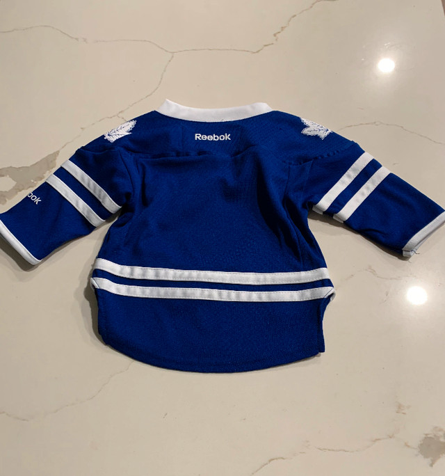 Infant REEBOK NHL TORONTO MAPLE LEAFS Jersey. Size 12-24 months. in Clothing - 18-24 Months in Mississauga / Peel Region - Image 4