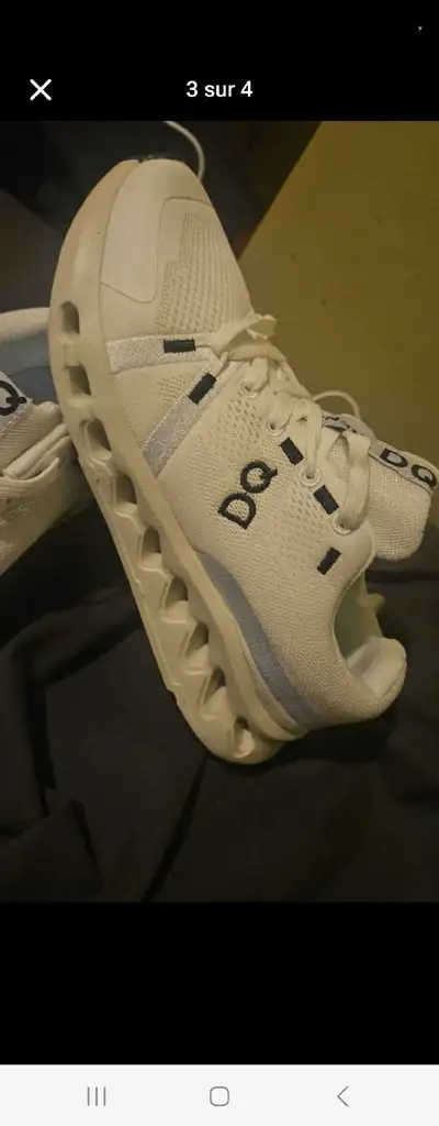 40$ Neuve jamais porter pointure 7.5, View more