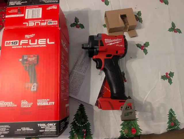 Milwaukee 1/2 m18 impact driver  in Power Tools in Mississauga / Peel Region - Image 4