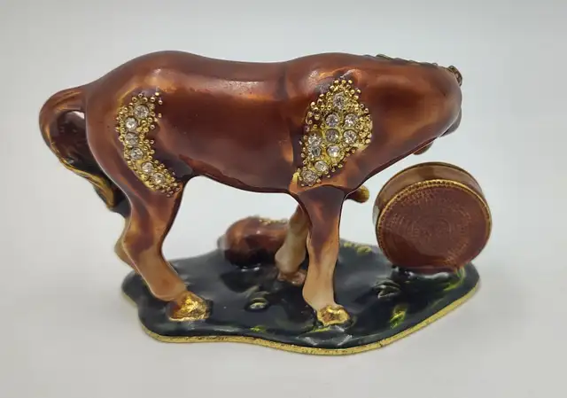 Enamel Horse and Foal Desk Clock *Not Running in Home Décor & Accents in Windsor Region - Image 5