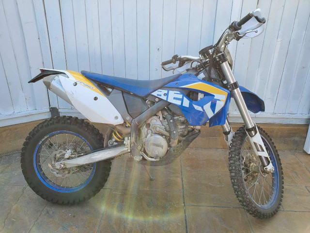 2010 Husaberg FE450 dirt bike in Dirt Bikes & Motocross in Calgary - Image 2